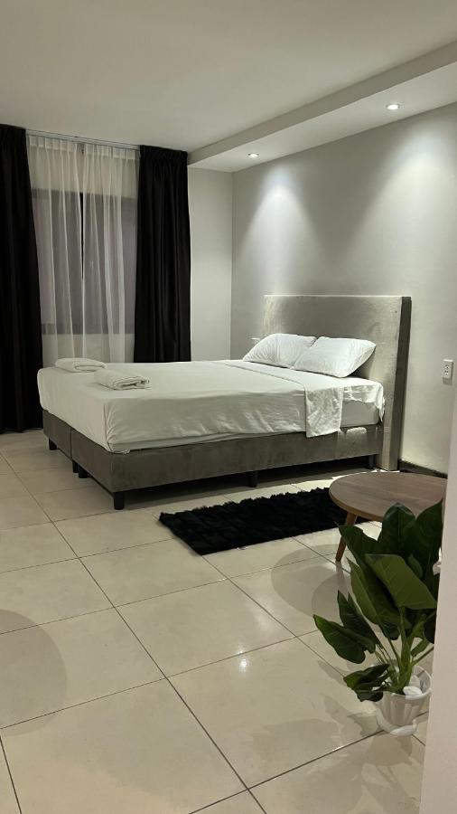 Hotel Ritzz Paramaribo Buitenkant foto