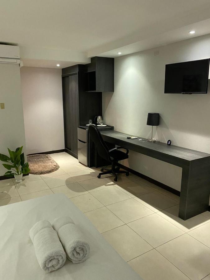 Hotel Ritzz Paramaribo Buitenkant foto