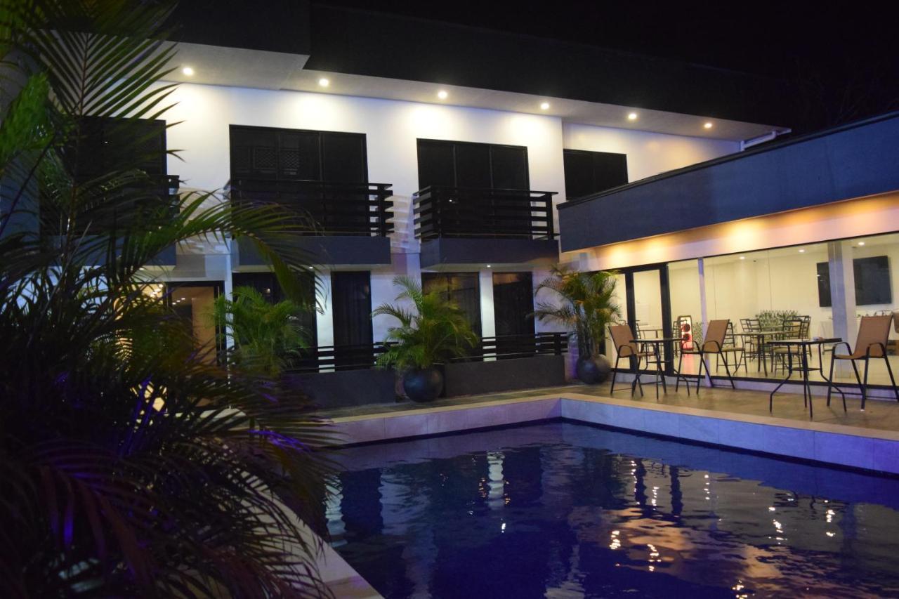 Hotel Ritzz Paramaribo Buitenkant foto